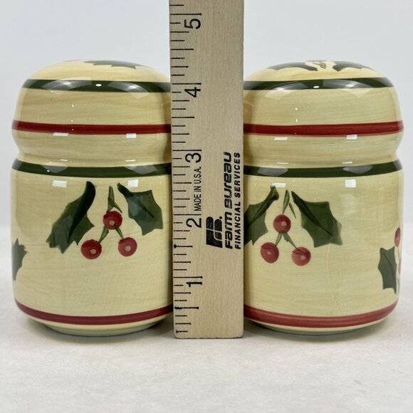 Home Victorian Holly Ceramic Salt & Pepper Shaker Set Christmas Table 4.25" - Picture 7 of 8